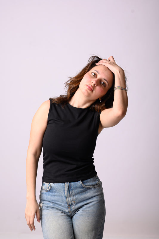 BLACK TANK TOP